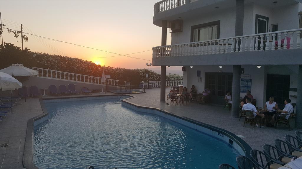 Villa Marina Hersonissos  Ngoại thất bức ảnh